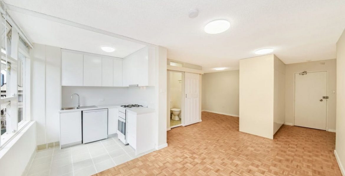 37/2 East Crescent Street, MCMAHONS POINT, NSW 2060 AUS